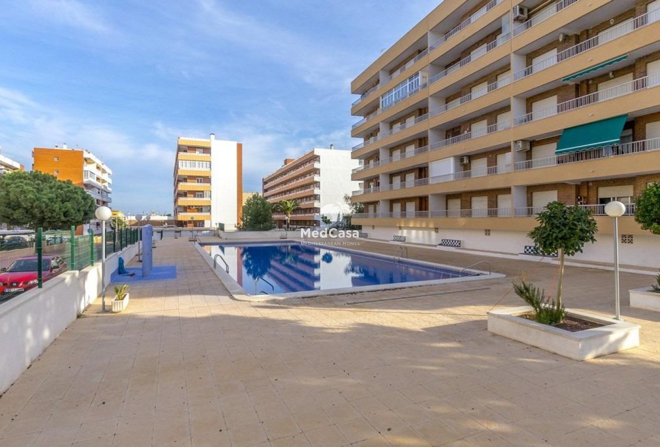Segunda mano - Apartamento -
Torrevieja - Punta prima