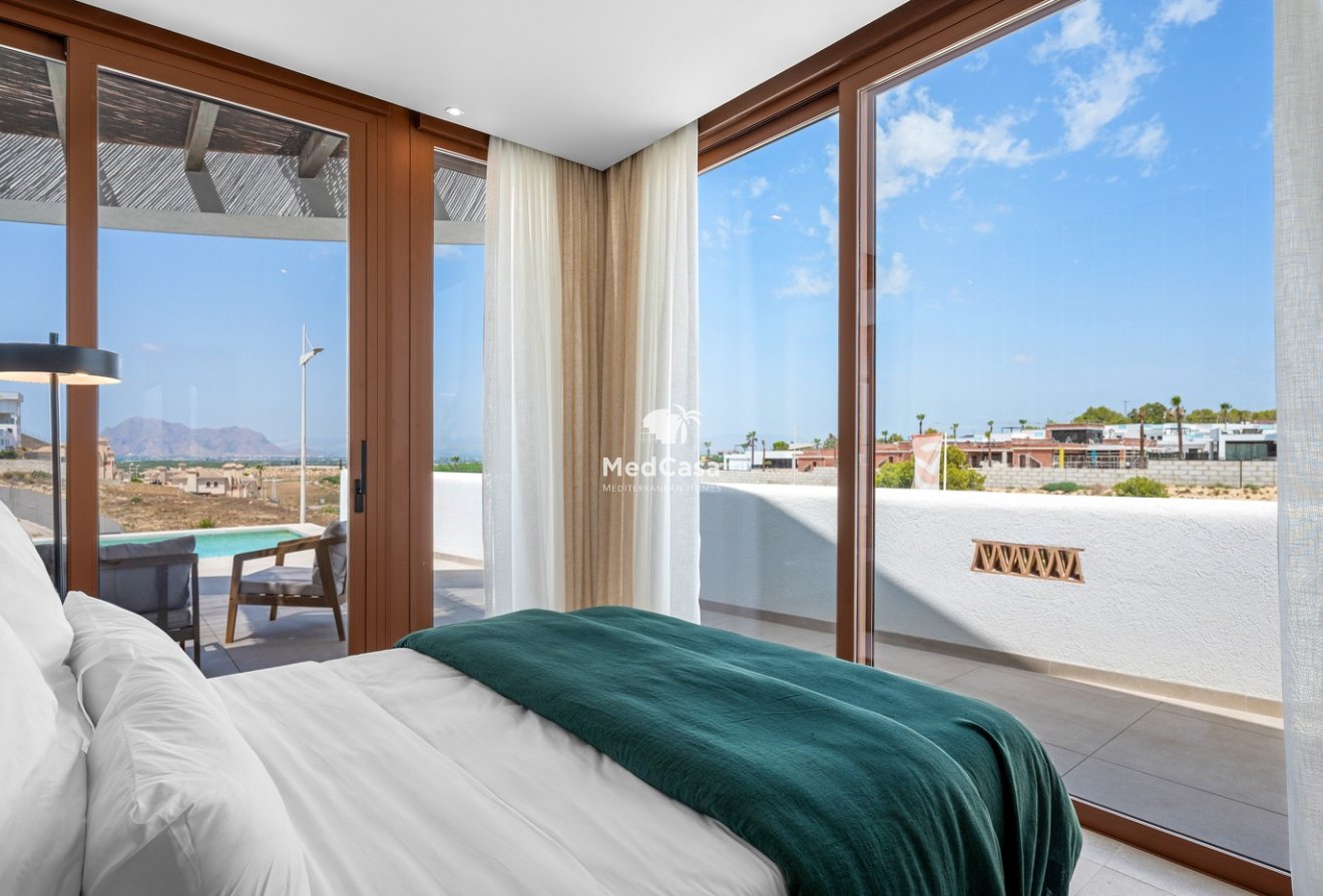 Neubau - Villa -
Golf La Finca