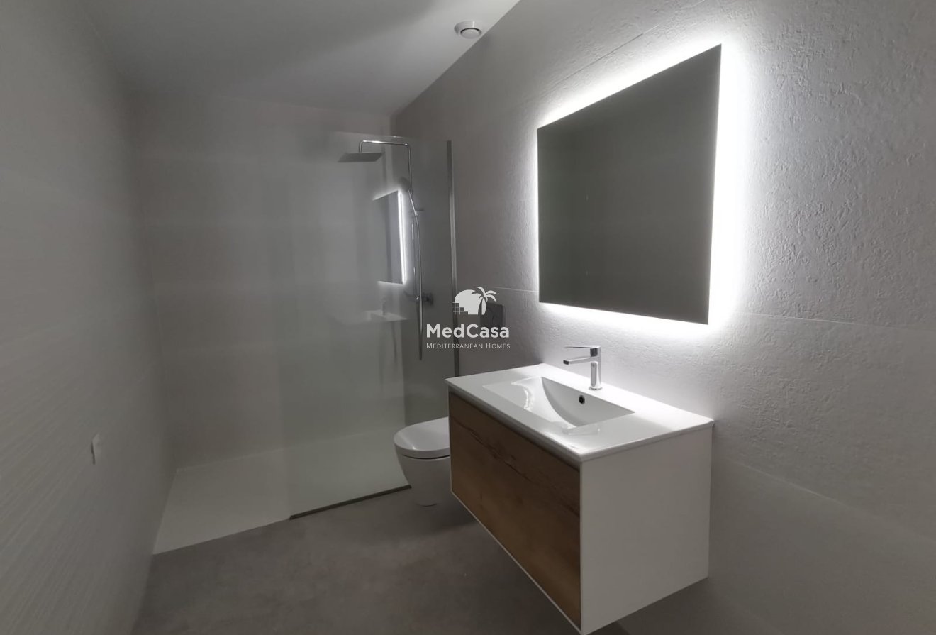 Wiederverkauf - Erdgeschosswohnung -
Torrevieja