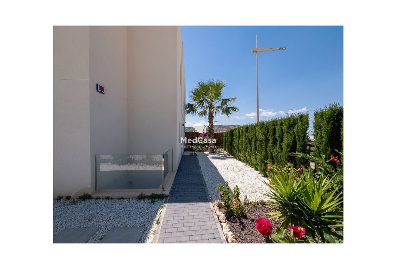 Neubau - Villa -
Golf La Finca