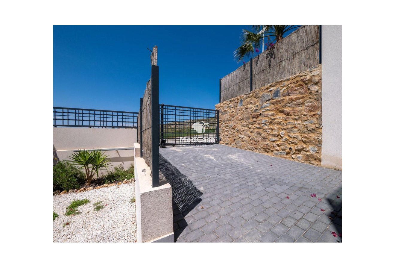 Neubau - Villa -
Golf La Finca