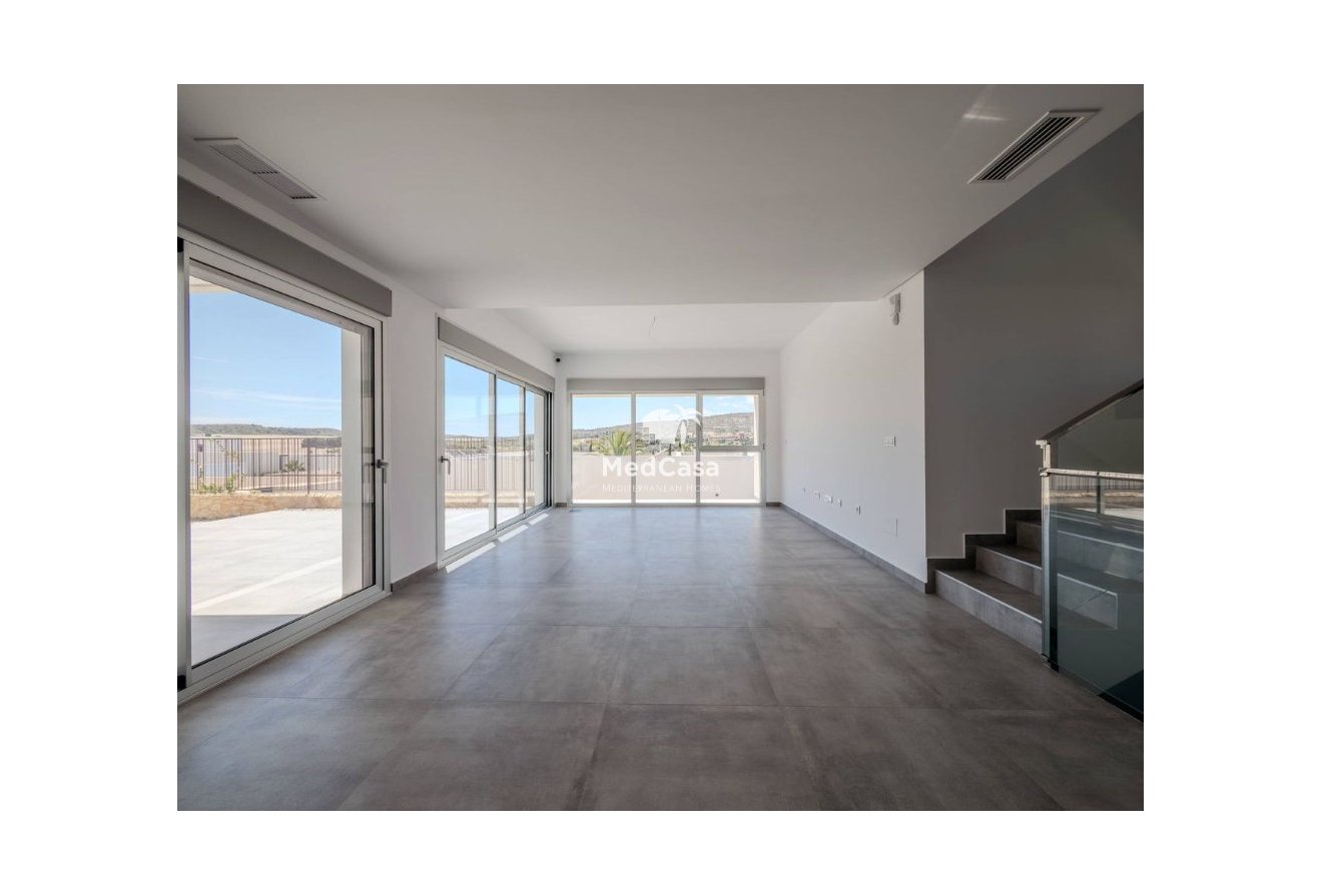 Neubau - Villa -
Golf La Finca