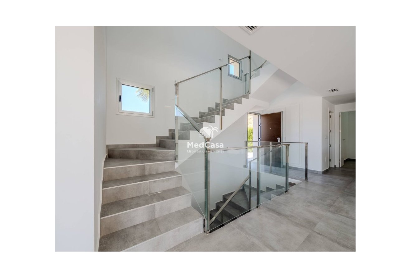 Neubau - Villa -
Golf La Finca