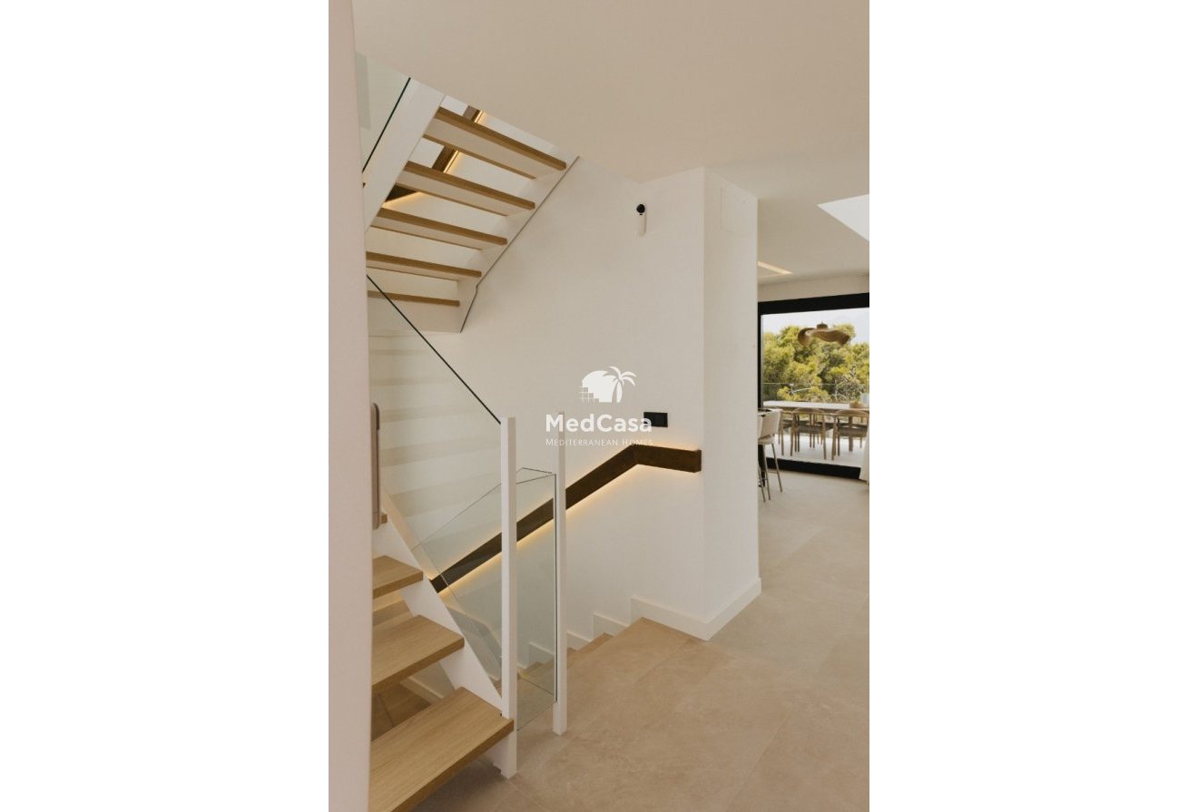 Obra nueva - Villa -
Polop de La Marina