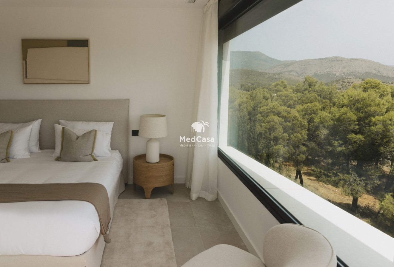 Obra nueva - Villa -
Polop de La Marina
