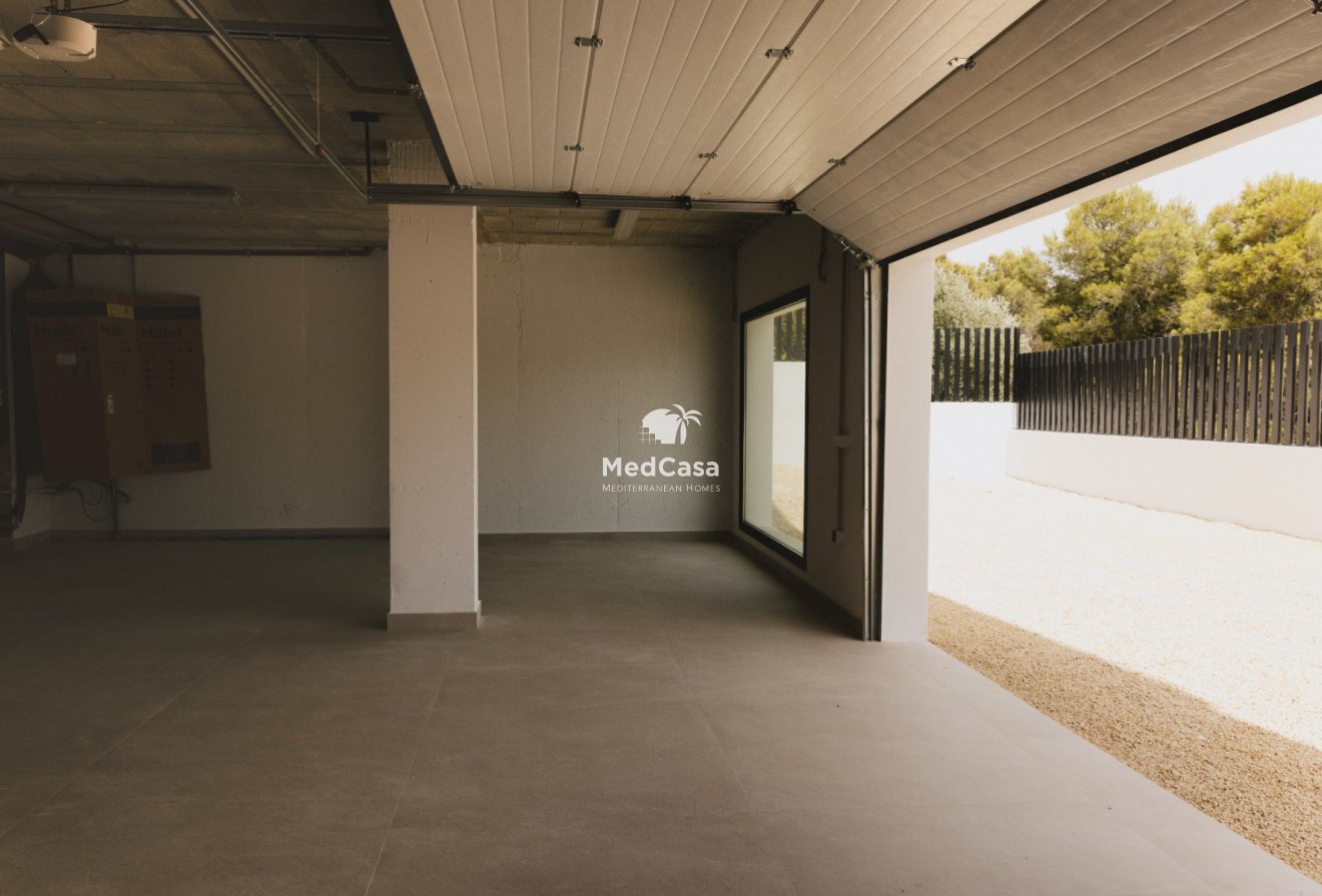 Obra nueva - Villa -
Polop de La Marina