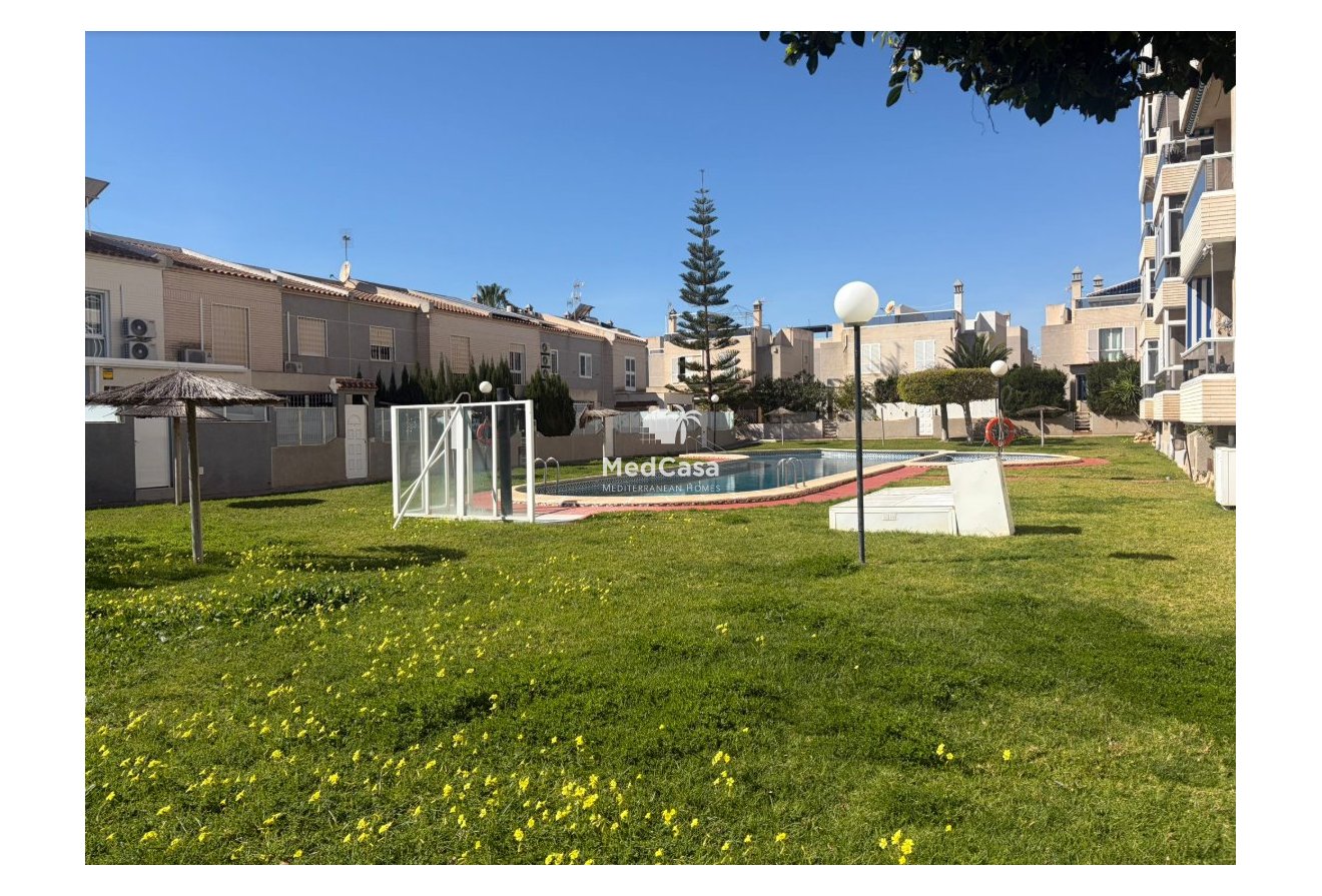 Wiederverkauf - Erdgeschosswohnung -
Torrevieja