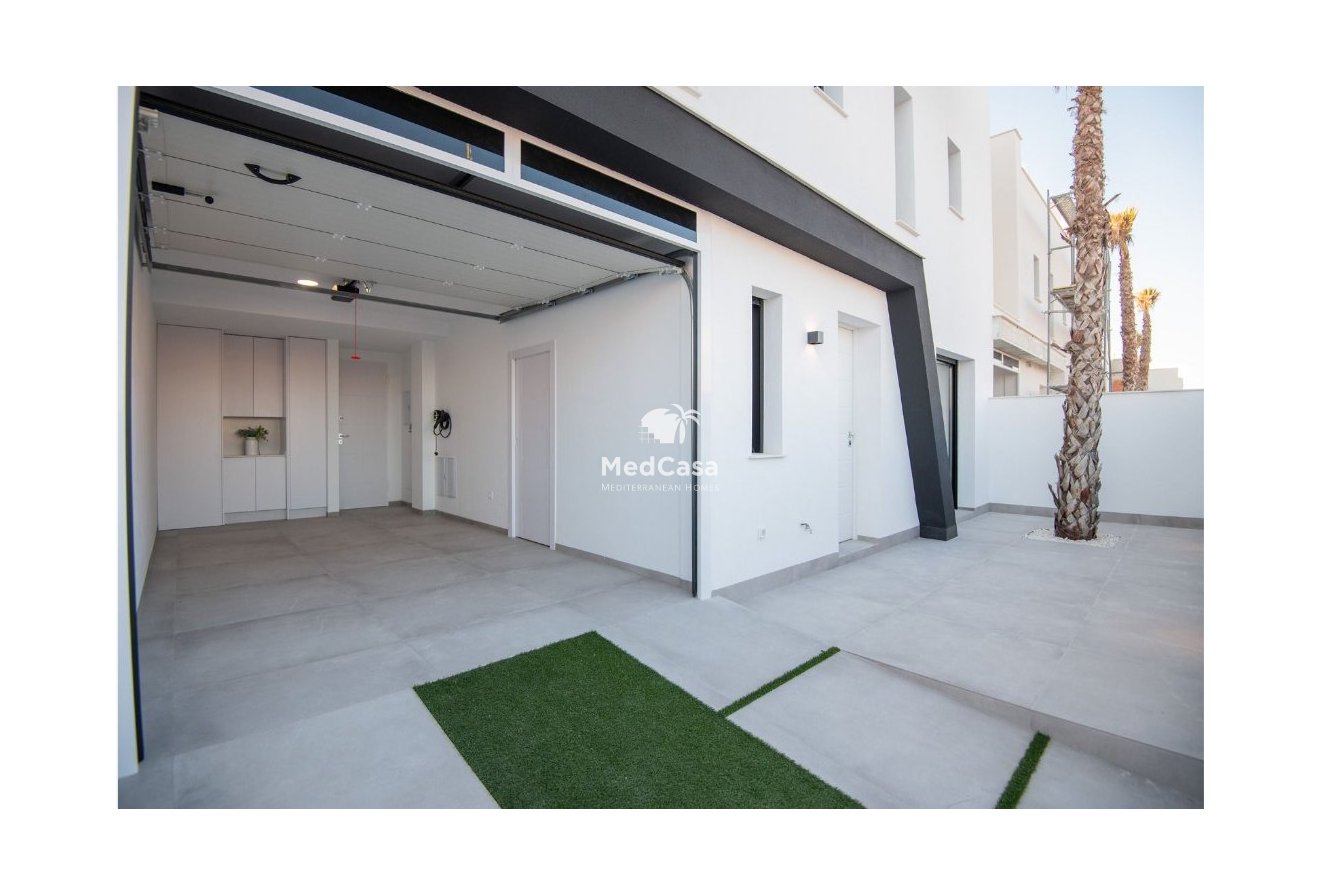 Neubau - Villa -
Santiago de la Ribera