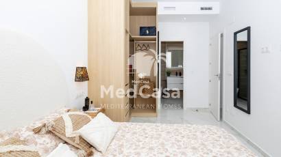 Obra nueva - Villa -
Polop de La Marina