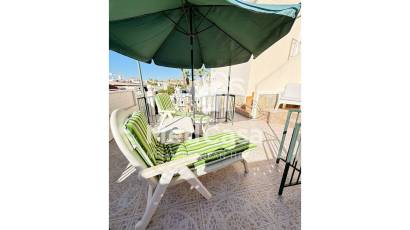 Resale - Townhouse -
Ciudad Quesada - La Fiesta