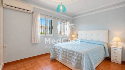 Wiederverkauf - Reihenhaus -
Torrevieja