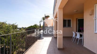 Resale - Villa -
Moraira - Benimeit