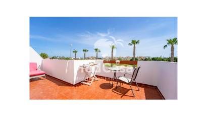 Wiederverkauf - Eckreihenhaus -
Orihuela Costa - Punta Prima