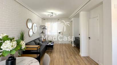 Resale - Townhouse -
Orihuela Costa - La Regia