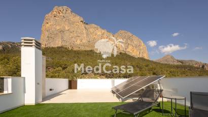 Obra nueva - Villa -
Polop de La Marina