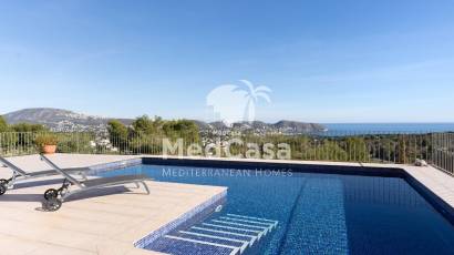 Resale - Villa -
Moraira - Benimeit