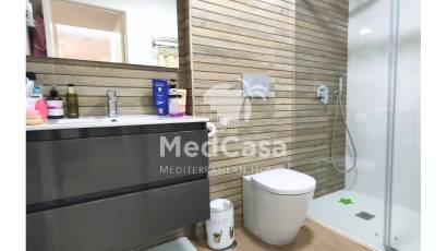 Segunda mano - Apartamento planta baja -
Torrevieja