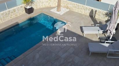 Obra nueva - Villa -
Rojales