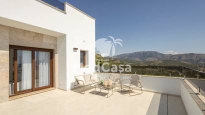 Obra nueva - Villa -
Polop de La Marina