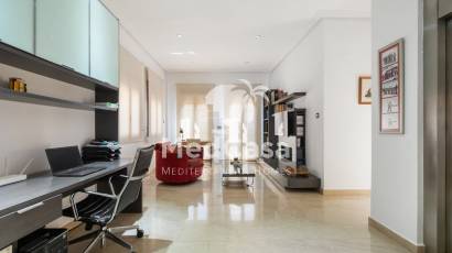 Resale - Villa -
La Aparecida - Orihuela