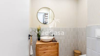 Obra nueva - Semi pareado -
Dolores