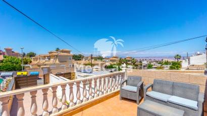 Wiederverkauf - Reihenhaus -
Los Balcones (Torrevieja)