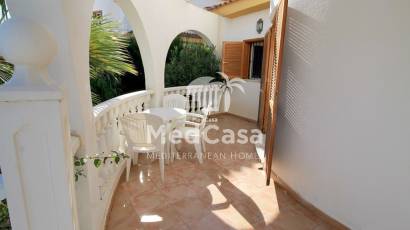 Resale - Villa -
Mil Palmeras