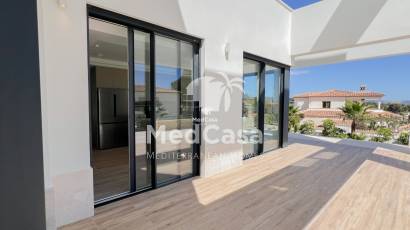 Obra nueva - Villa -
Benissa