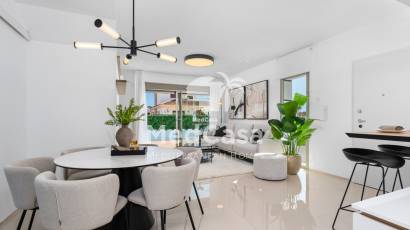 Obra nueva - Villa -
Los Alcázares