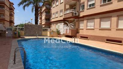 Resale - Apartment -
Algorfa