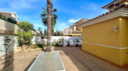 Resale - Villa -
Orihuela Costa - Cabo Roig