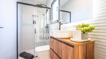 Neubau - Villa -
Roldan