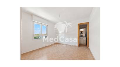 Resale - Apartment -
Torrevieja - Punta prima