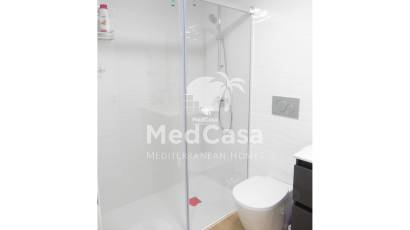 Segunda mano - Apartamento planta baja -
Torrevieja