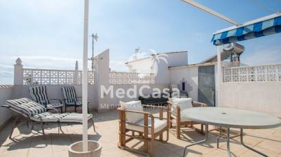 Resale - Apartment -
Orihuela Costa - Los Almendros-La Florida