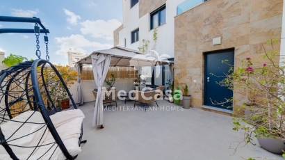 Wiederverkauf - Reihenhaus -
Orihuela Costa - Villamartín