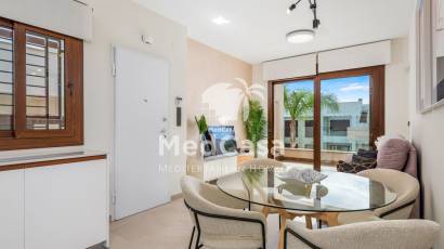 Obra nueva - Apartamento planta baja -
Torrevieja