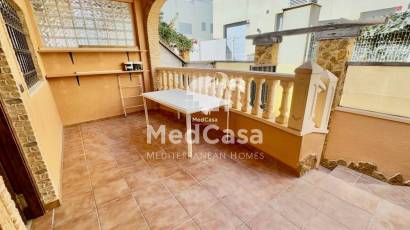 Wiederverkauf - Villa -
Guardamar del Segura