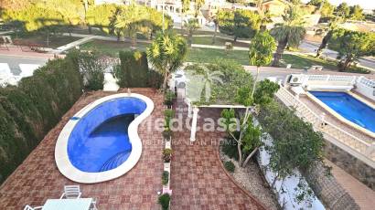 Segunda mano - Villa -
Ciudad Quesada