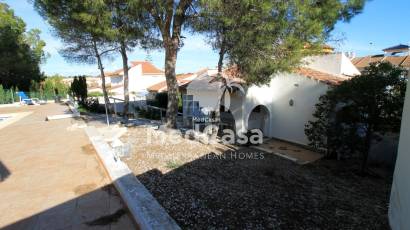 Resale - Villa -
Mil Palmeras