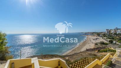 Resale - Apartment -
Orihuela Costa - Campoamor