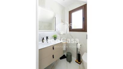 Obra nueva - Villa -
Polop de La Marina