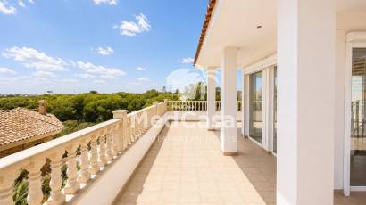 Wiederverkauf - Villa -
Dehesa de campoamor - Campoamor
