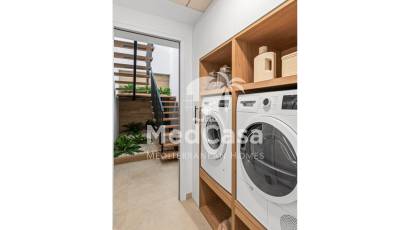 Obra nueva - Villa -
Polop de La Marina