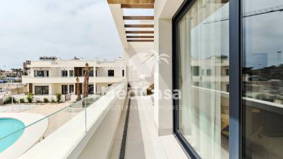 Obra nueva - Ático -
Torrevieja