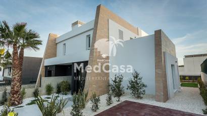 Obra nueva - Semi pareado -
Golf La Finca