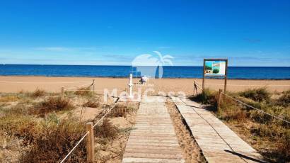 Segunda mano - Villa -
Denia