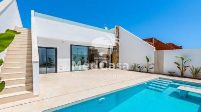 Obra nueva - Villa -
Los Alcázares
