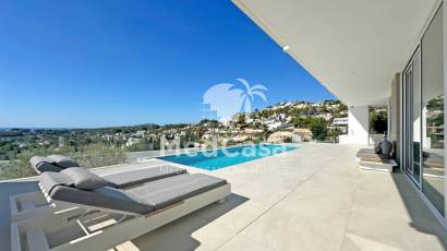 Resale - Villa -
Moraira - Benimeit