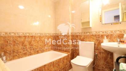 Wiederverkauf - Apartment -
Torrevieja